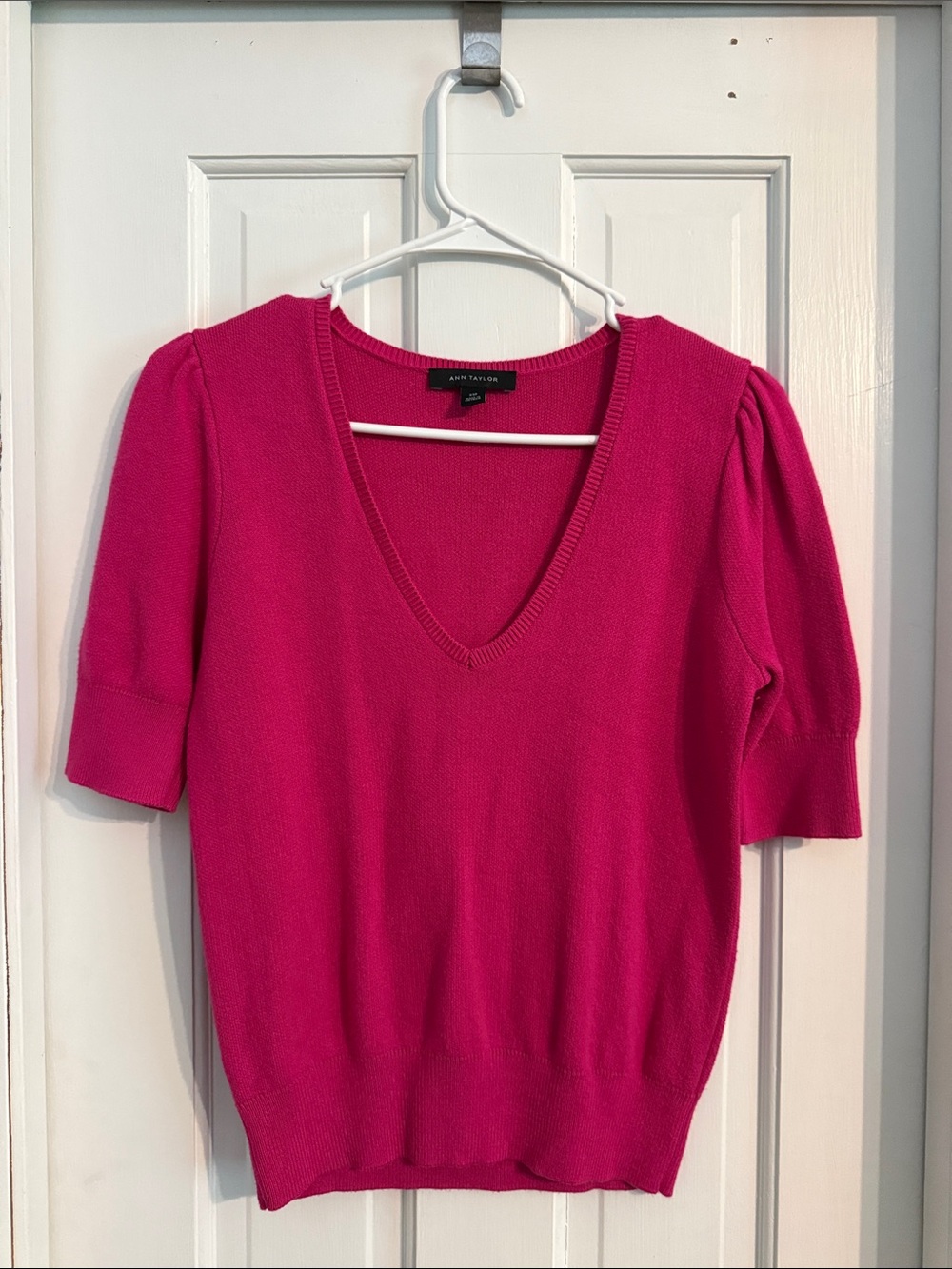 Ann Taylor Bright Pink Short Sleeve V-Neck Sweater